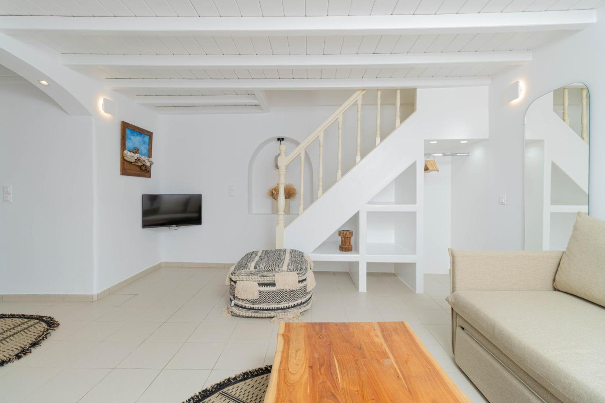 Merriam Mykonos Town Room photo